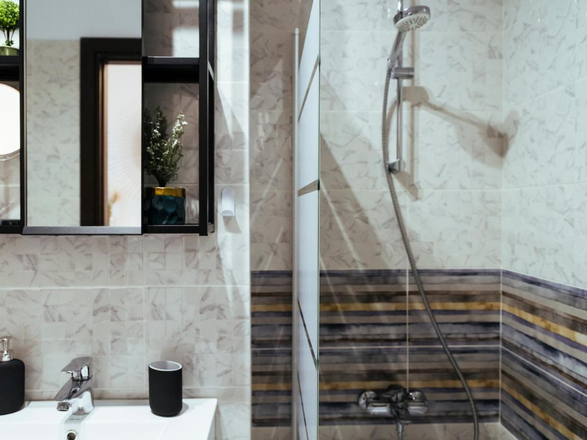 Cozy Special Pallady Apartament With Garden & Courtyard Bucureşti Eksteriør bilde