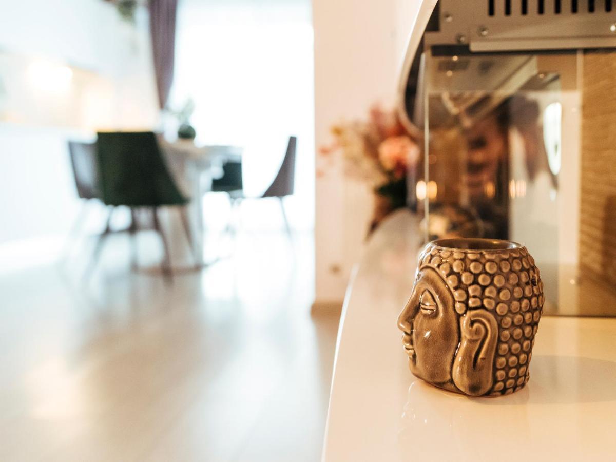 Cozy Special Pallady Apartament With Garden & Courtyard Bucureşti Eksteriør bilde