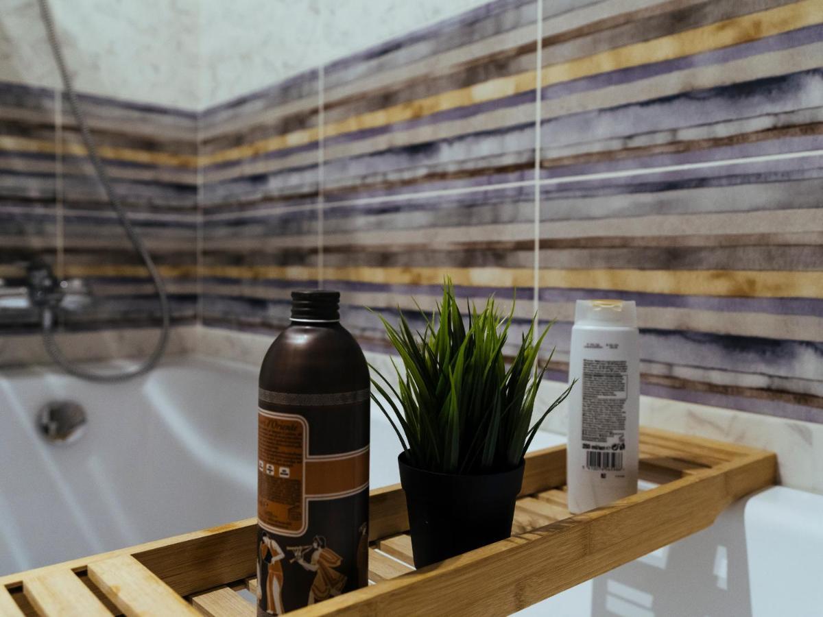 Cozy Special Pallady Apartament With Garden & Courtyard Bucureşti Eksteriør bilde