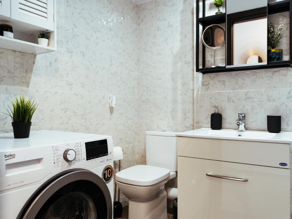 Cozy Special Pallady Apartament With Garden & Courtyard Bucureşti Eksteriør bilde