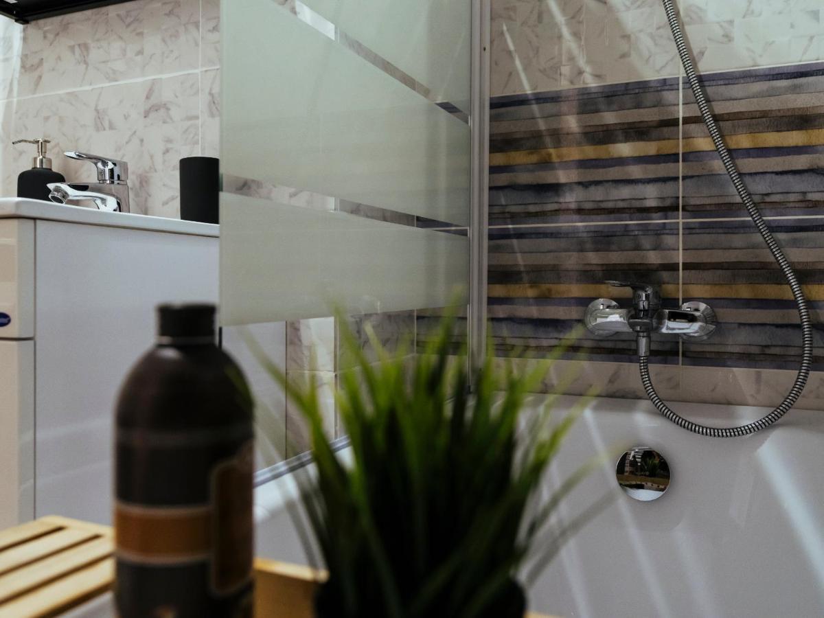 Cozy Special Pallady Apartament With Garden & Courtyard Bucureşti Eksteriør bilde