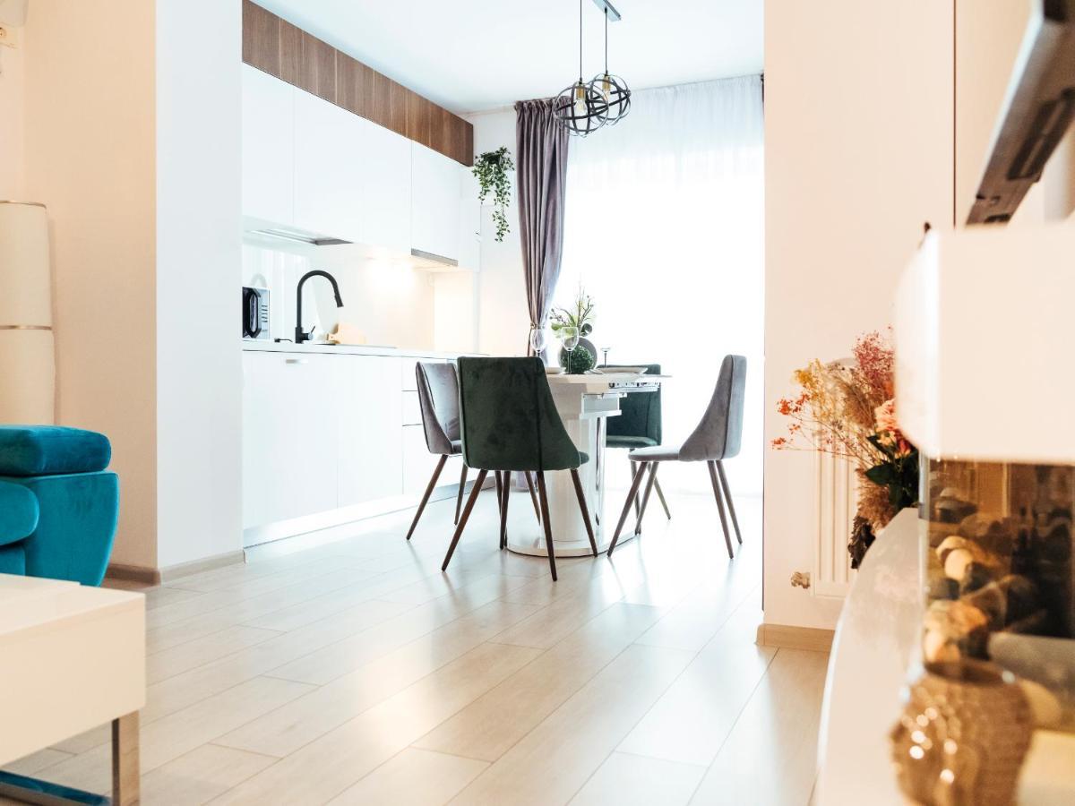 Cozy Special Pallady Apartament With Garden & Courtyard Bucureşti Eksteriør bilde